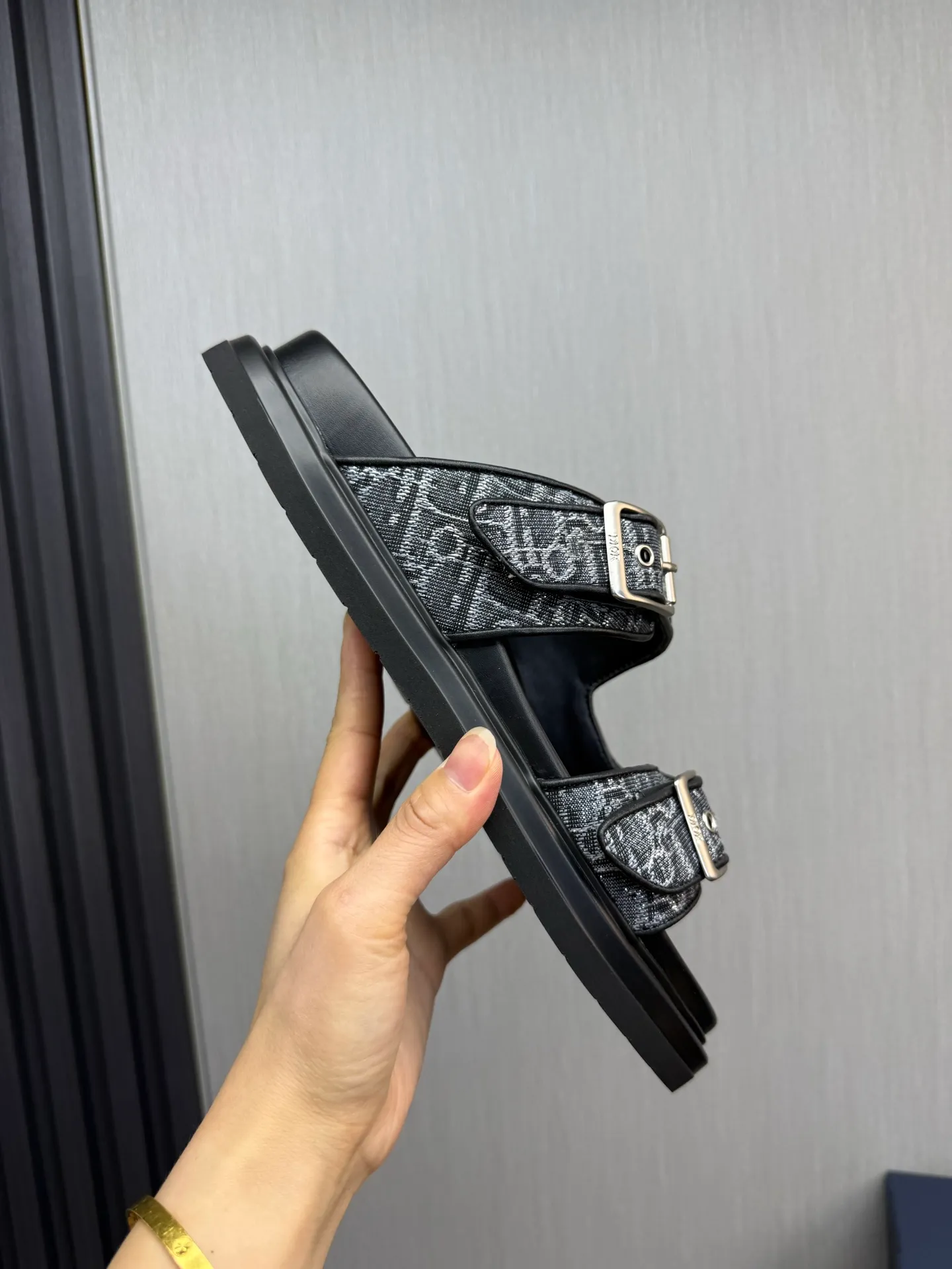 Men's shoes 💰300💰 Dior. Men's slippers 🩴Official website 1:1 production 38-45 yards 45 46 🉑️Customized original material shipped✅